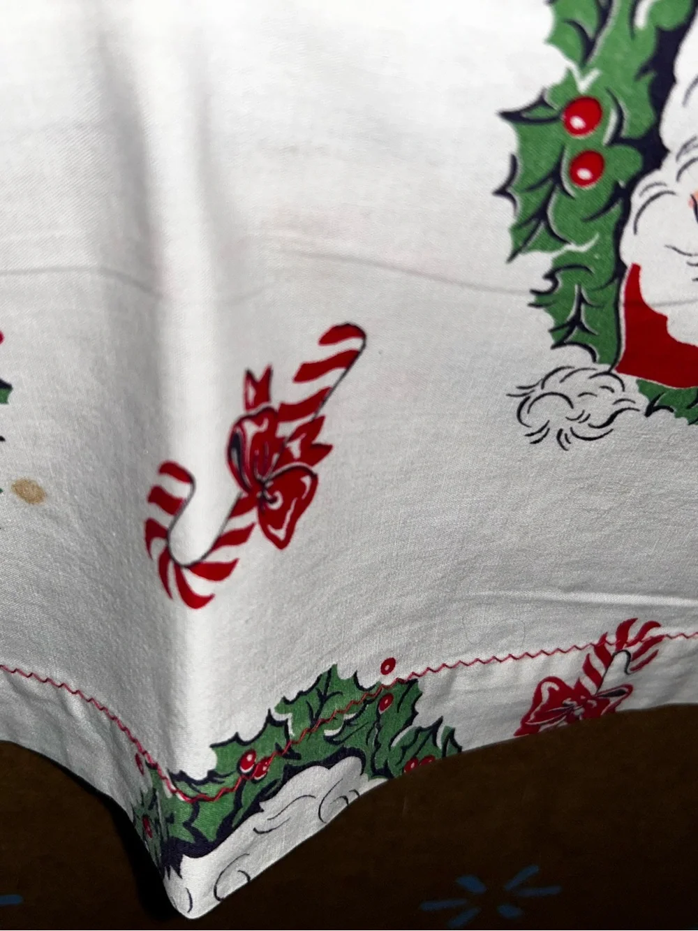 Holiday Santa Wreath Tablecloth - White with Red & Green